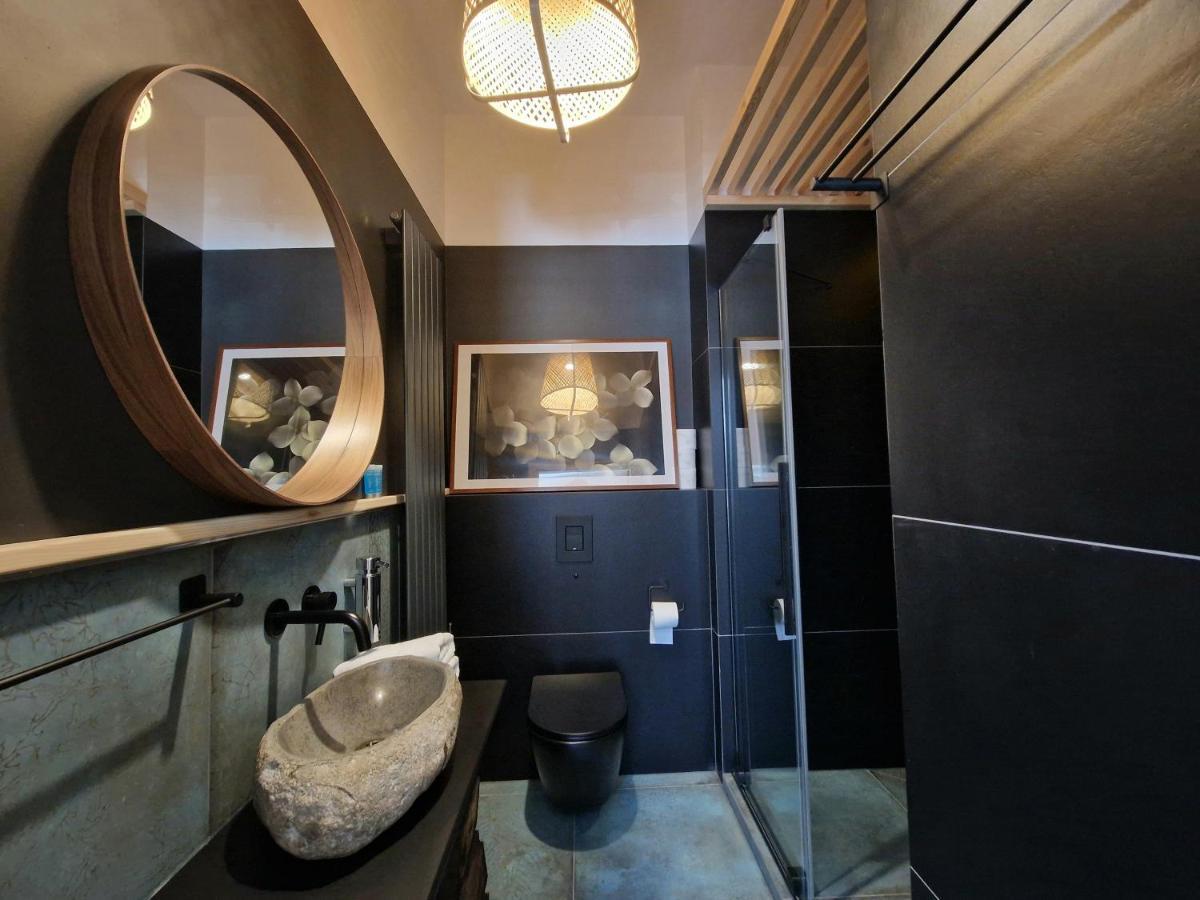 Live & Travel Apartments Waterlane Vintage Гданськ Екстер'єр фото