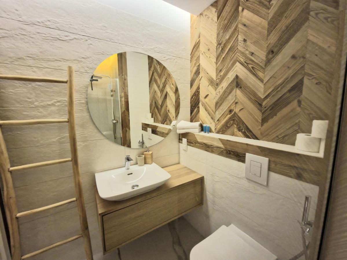 Live & Travel Apartments Waterlane Vintage Гданськ Екстер'єр фото